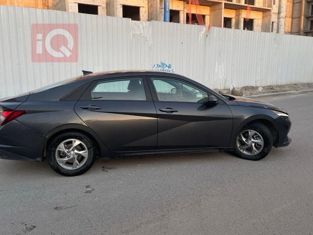 هیوندای ئەلەنترا